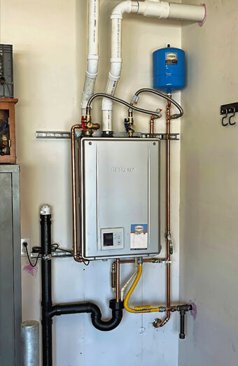 https://ashbyhotwater.com.au/uploads/2025/06/instant-hot-water-systems-98444.jpg